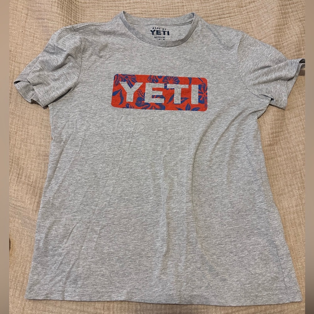 YETI men adult t-shirt